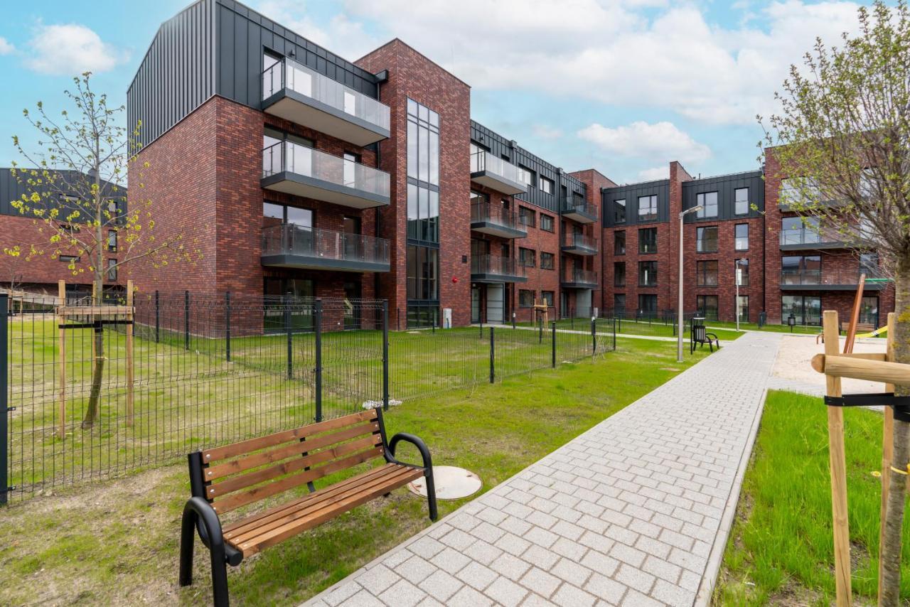 Stara Cegielnia Lake View Apartment By Renters Prestige Poznan Exterior photo